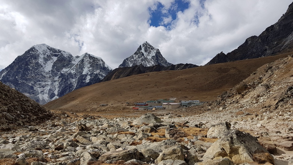 Everest Base Camp trekking dag 9 Gorakshep tot Dzongla, Gorakshep