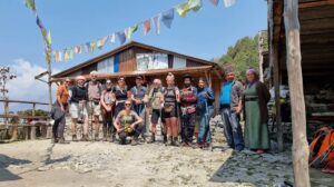 Langtang Circuit trekking dag 11, Ghopte tot Melamchi Gaon, groepsfoto