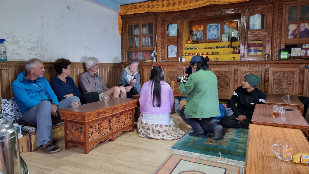 Langtang Circuit trekking dag 13, Tarke Gyang tot Sermathang, interview