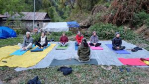 Langtang Circuit trekking dag 3, Lama Hotel naar mundu, ochtend yoga