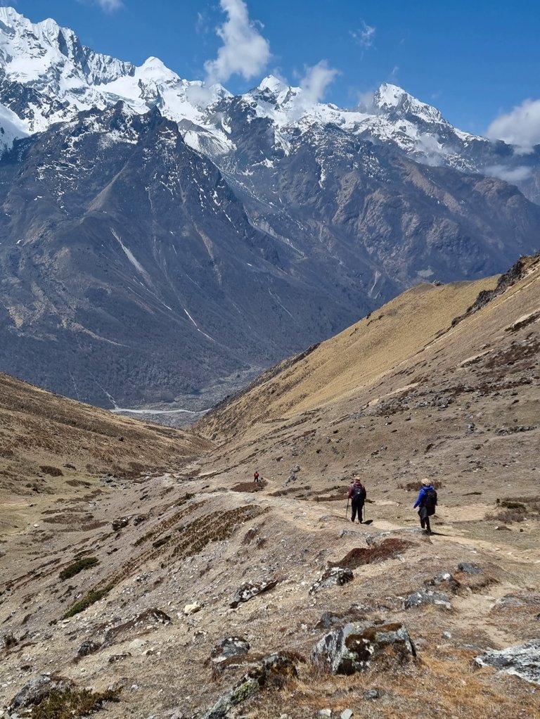 Langtang Valley Gosaikunda Helambu trekking Nepal