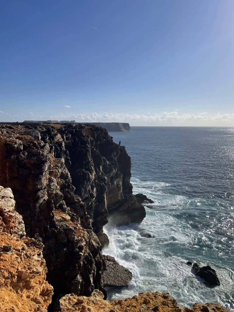 Fisherman's Trail etappe 10, Vila do Bispo naar Sagres, visser rots