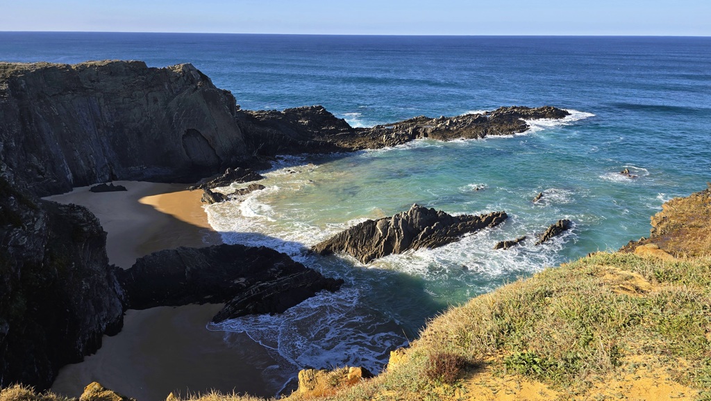 Fisherman's Trail etappe 4, Almograve naar Zumbujeira do Mar, rode idyllische strandjes