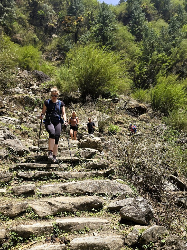 Laatste trappen Gowa naar Thal
