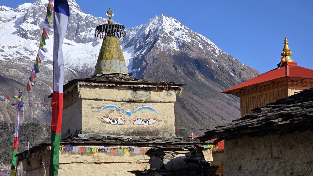 Manaslu Circuit trekking dag 7, Shyala naar Larke Bazar, buddha's eyes