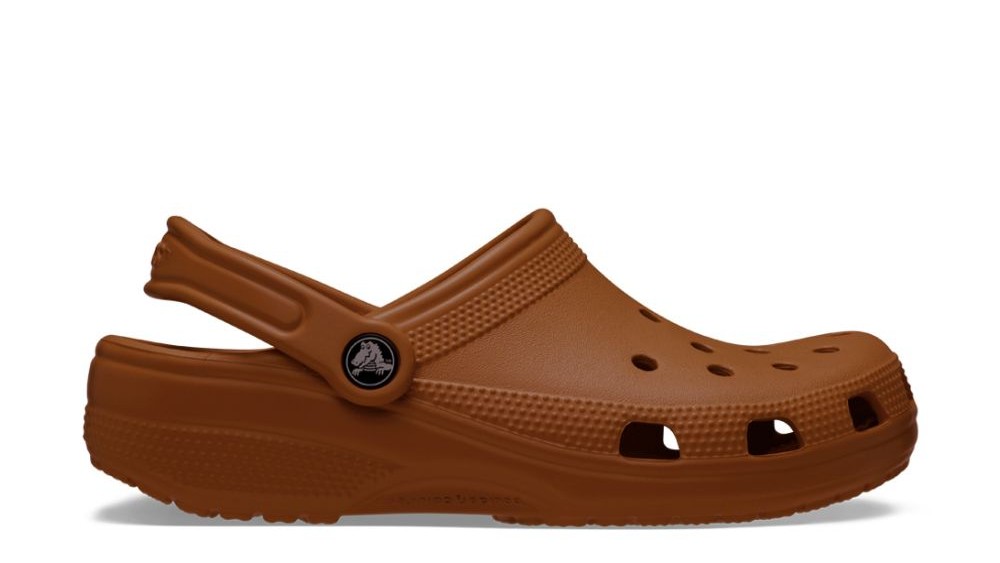 Beste schoenen voor op reis, na je trektocht, crocs bruin