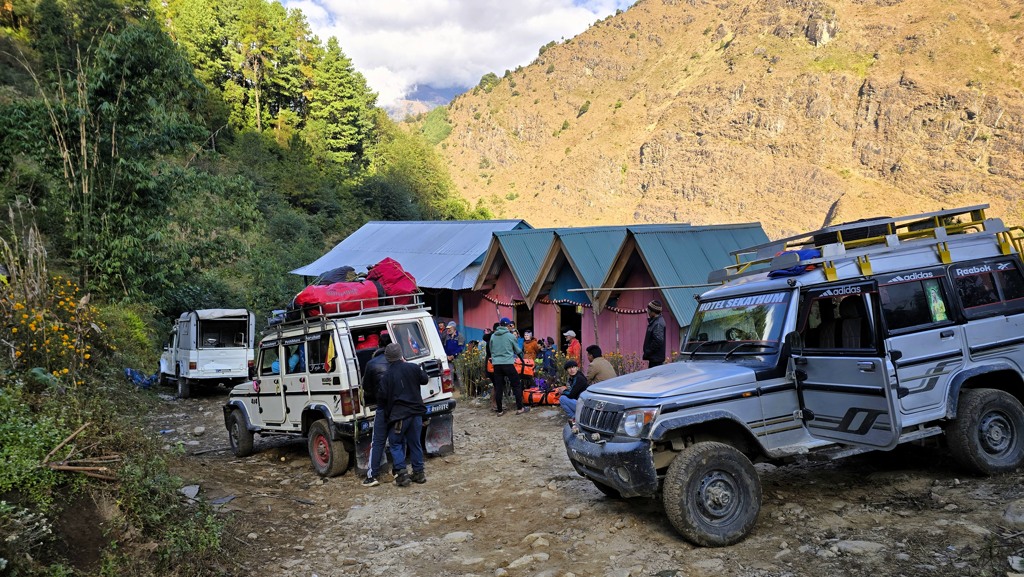 Kanchenjunga Base Camp trekking dag 17, Kengsra naar Taplejung via Zero Point, jeep
