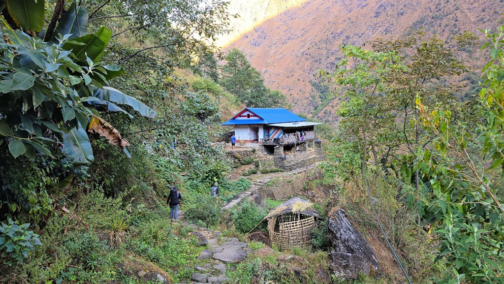 Kanchenjunga Base Camp trekking dag 17, Kengsra naar Tapljung via Zero Point, huisje