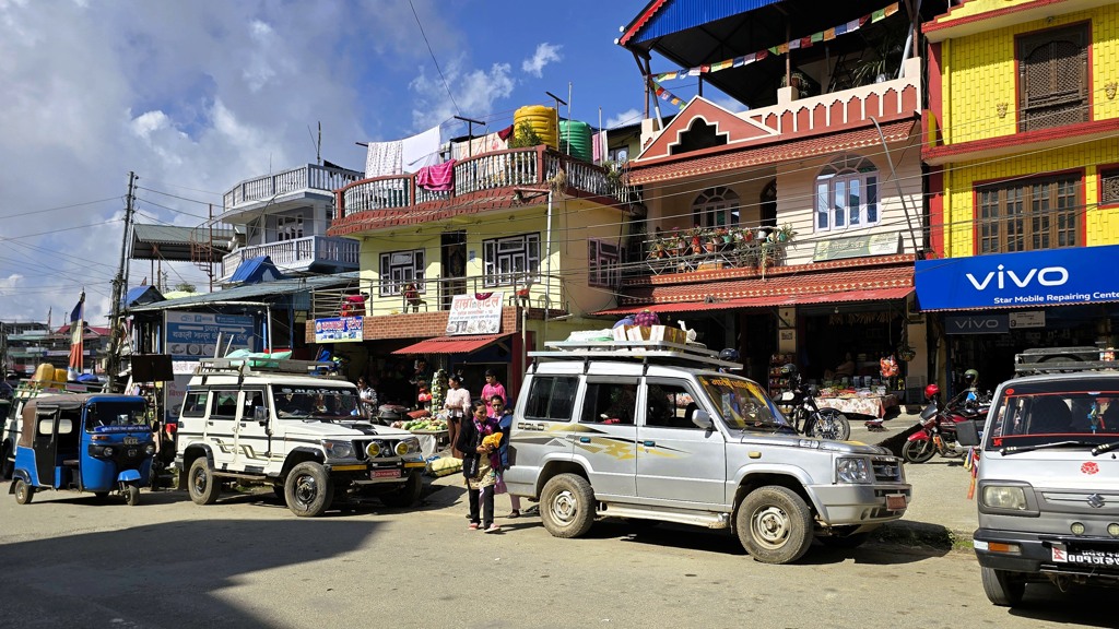 Kanchenjunga Base Camp dag 1, Kathmandu naar Illam, jeep