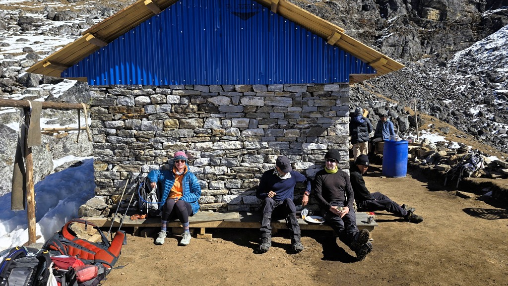 Kanchenjunga Base Camp trekking dag 13, Selele naar Cheram, lunch