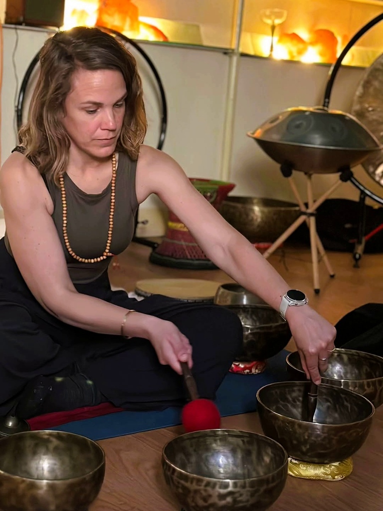 Sound Healing Course Nepal, klankschaalsessie geven