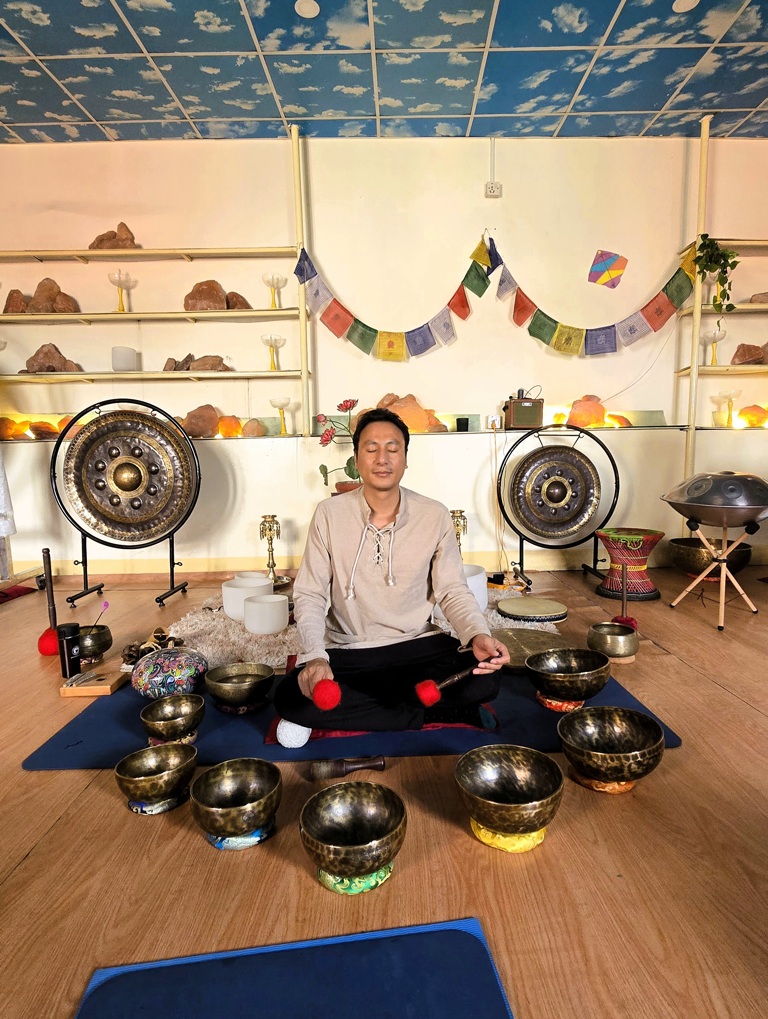 Sanish klankschaalsessie, Tibetan Singing Bowls