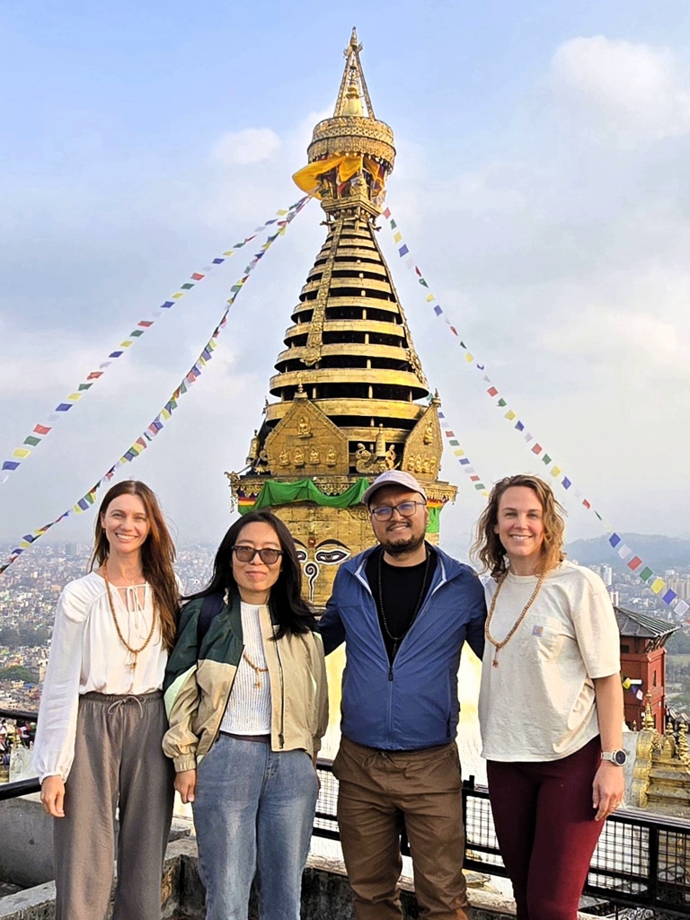Sound Healing Training Nepal, Swayambunath groep