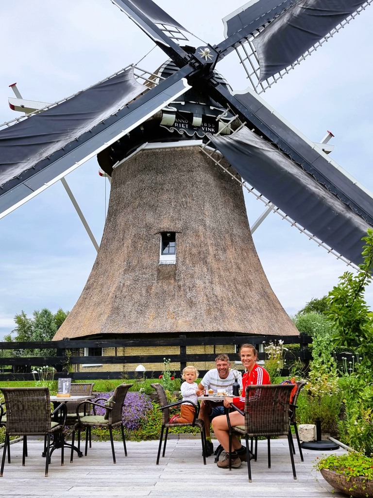 Wandelen Rottige Meente Friesland, drankje Molen de Rietvink