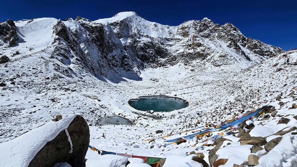 Kailash Kora dag 2, Dirapuk naar Zutulpuk, Gauri Kund Lake vanaf Dolma La-pas