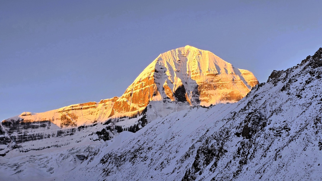 Reisfilm rondreis Tibet en Kailash Kora trekking, pelgrimstocht, zon op Mount Kailash Reisfilm rondreis Tibet en Kailash Kora trekking, pelgrimstocht, zon op Mount Kailash